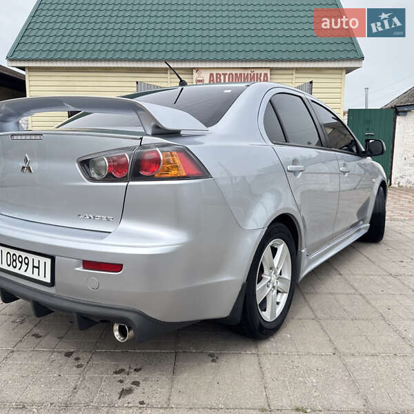 Седан Mitsubishi Lancer 2010 в Кобеляках