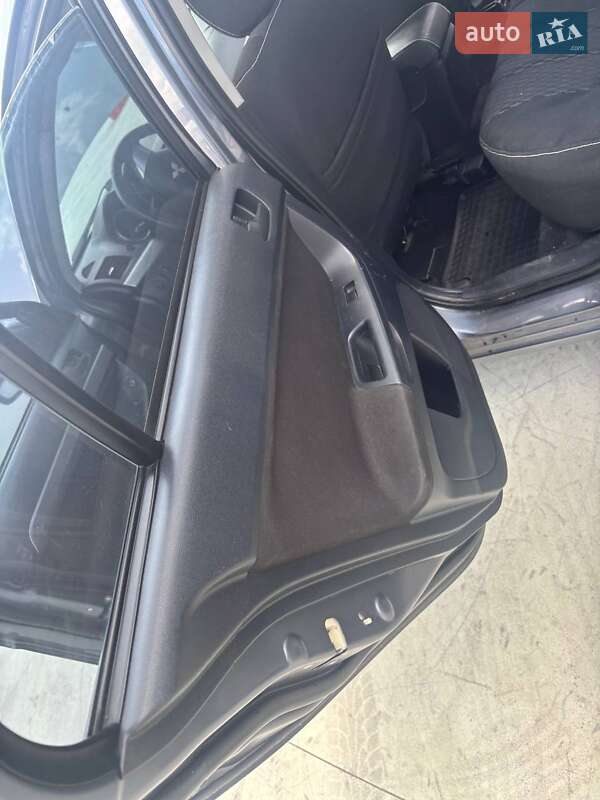 Седан Mitsubishi Lancer 2011 в Києві