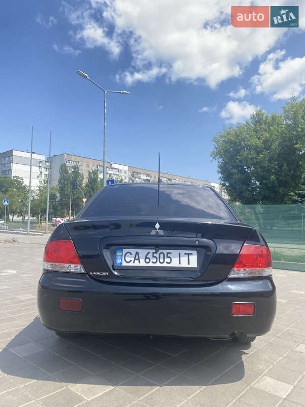 Седан Mitsubishi Lancer 2006 в Черкасах