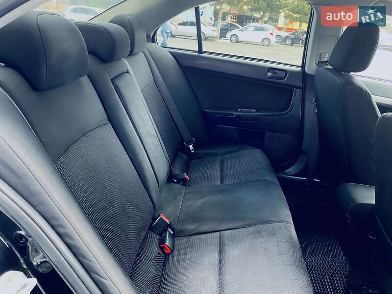 Седан Mitsubishi Lancer 2007 в Одессе