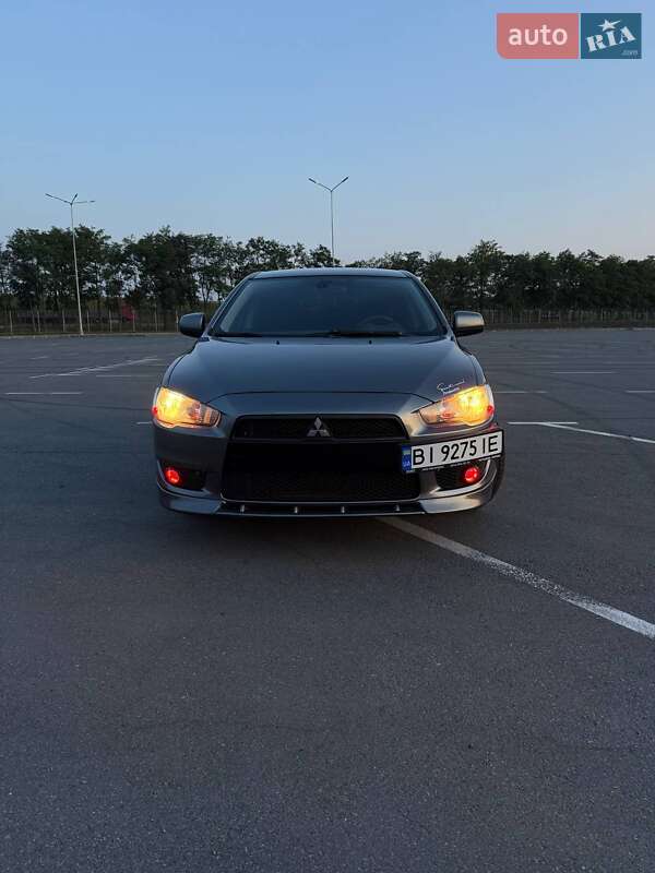 Седан Mitsubishi Lancer 2011 в Горишних Плавнях