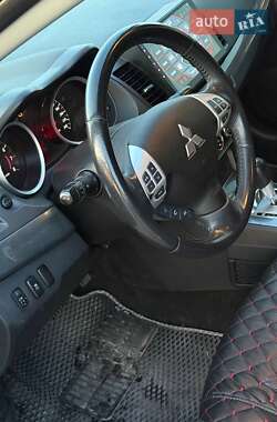 Седан Mitsubishi Lancer 2011 в 