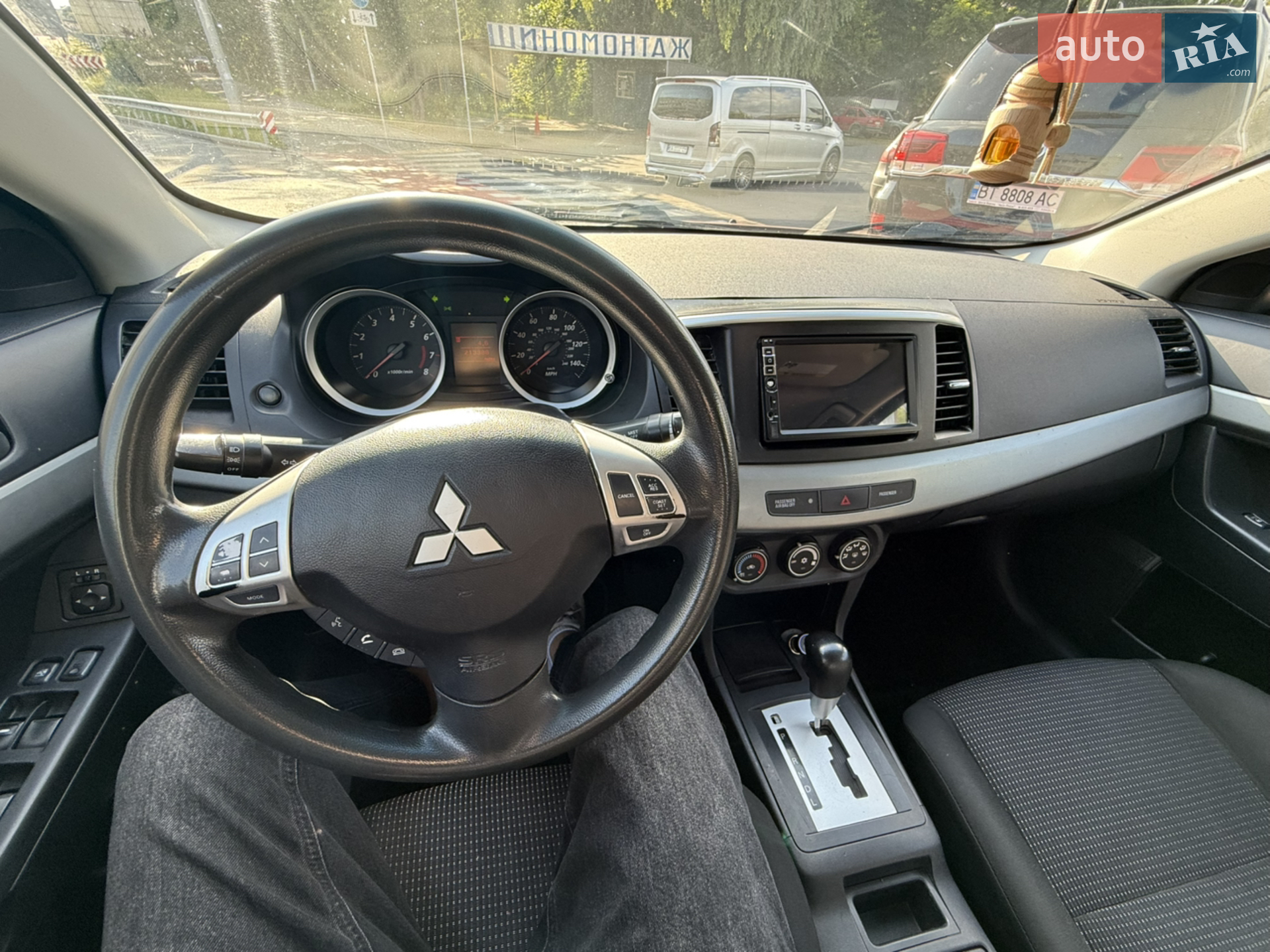 2010 Mitsubishi Lancer - мініатюра 17