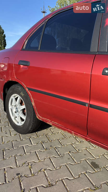 Седан Mitsubishi Lancer 1996 в Виннице