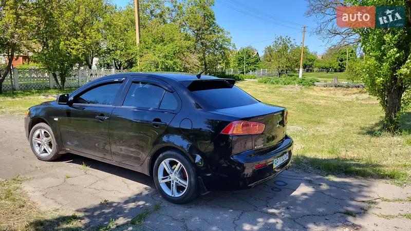 Mitsubishi Lancer