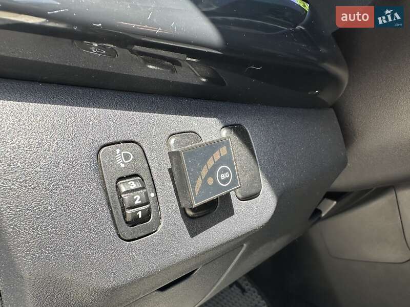 Седан Mitsubishi Lancer 2012 в Нетешине