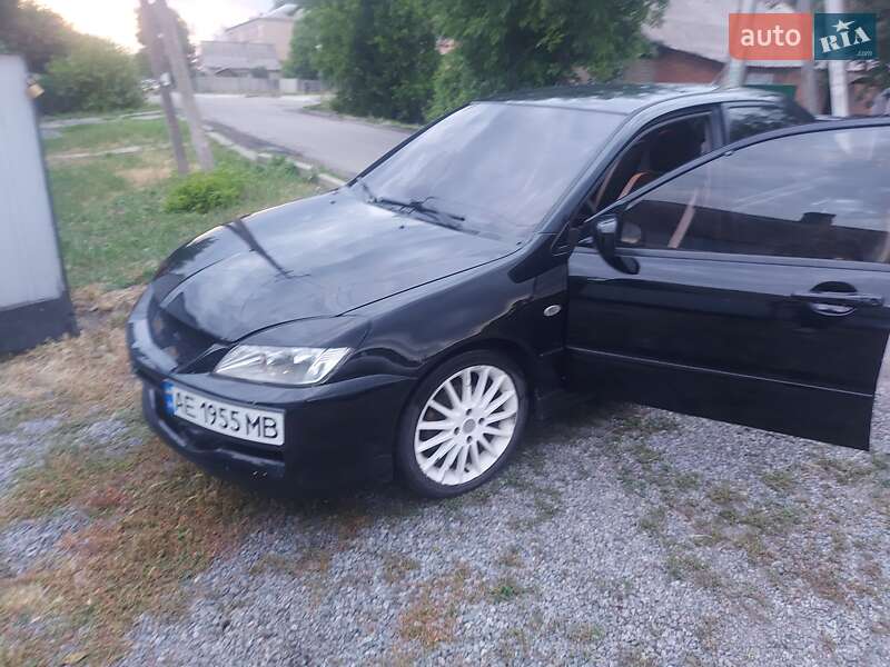 Mitsubishi Lancer 2004
