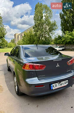 Седан Mitsubishi Lancer 2008 в Киеве