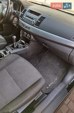 Седан Mitsubishi Lancer 2011 в 