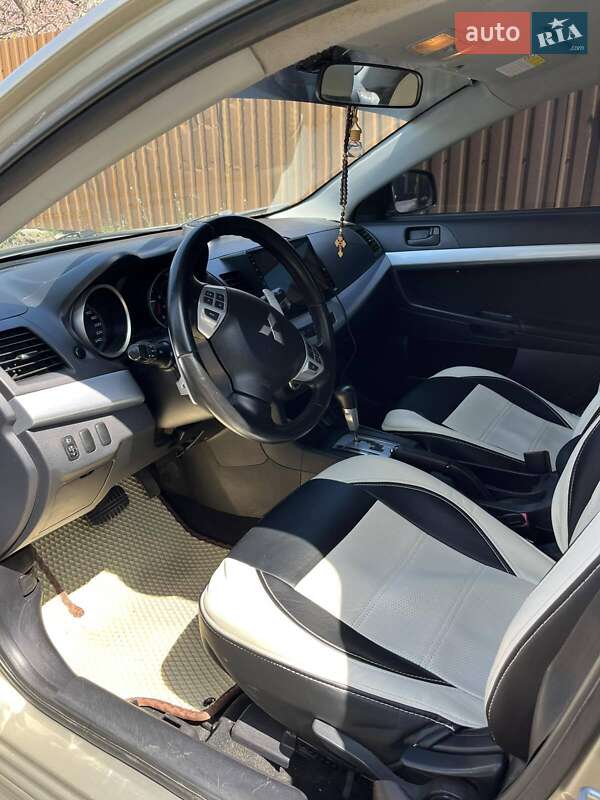 Седан Mitsubishi Lancer 2008 в Тальном