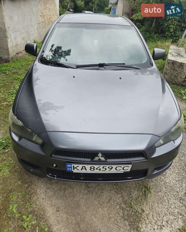 Седан Mitsubishi Lancer 2008 в Киеве