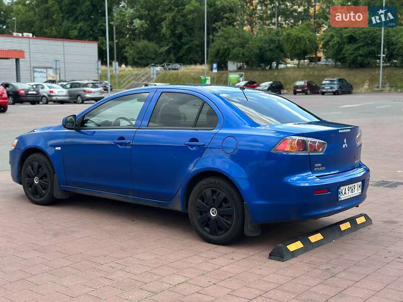 Седан Mitsubishi Lancer 2011 в Одессе