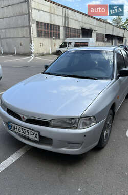 Седан Mitsubishi Lancer 1996 в Одессе