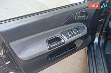 Универсал Mitsubishi Lancer 2004 в 