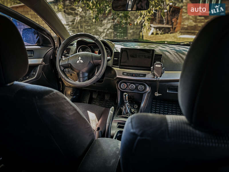 Седан Mitsubishi Lancer 2008 в Черкассах