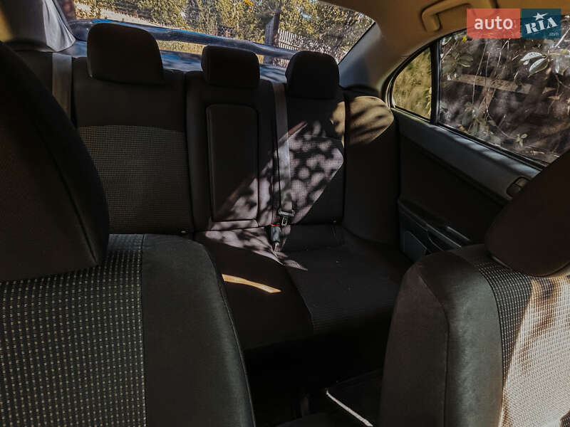 Седан Mitsubishi Lancer 2008 в Черкассах