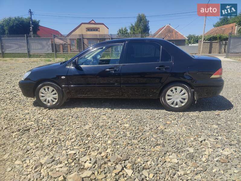 Седан Mitsubishi Lancer 2005 в Мукачево фото 3 Седан Mitsubishi Lancer 2005 в Мукачево