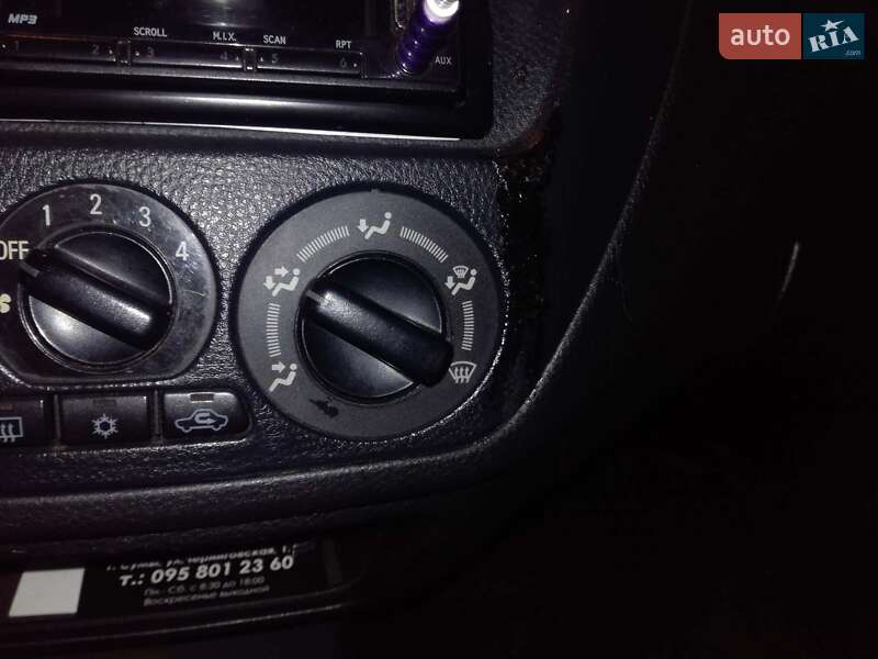 Седан Mitsubishi Lancer 2004 в Сумах