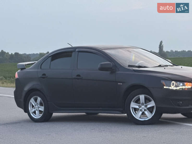 Седан Mitsubishi Lancer 2009 в Старокостянтинові