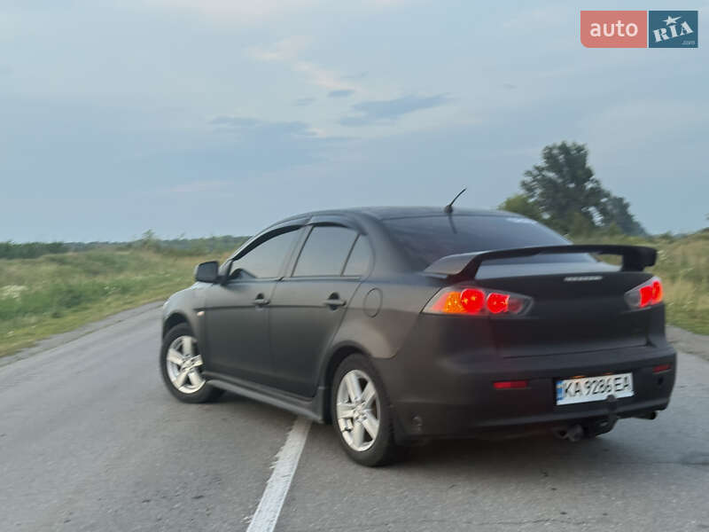 Седан Mitsubishi Lancer 2009 в Старокостянтинові