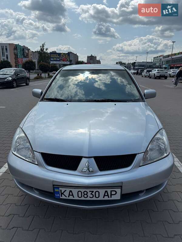 Седан Mitsubishi Lancer 2011 в Мене