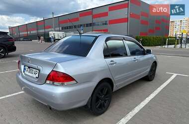 Седан Mitsubishi Lancer 2011 в Мене