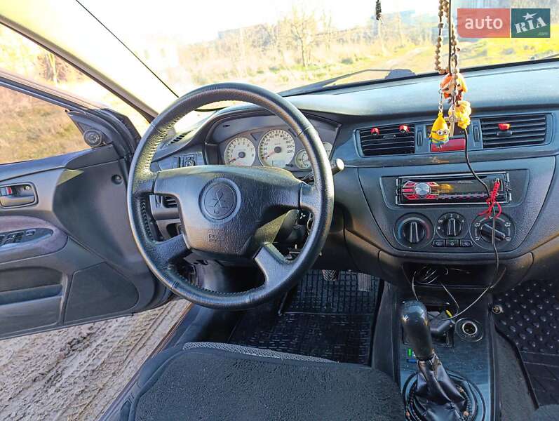 Седан Mitsubishi Lancer 2004 в Сокирянах