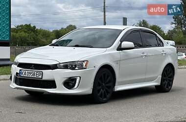 Седан Mitsubishi Lancer 2016 в Киеве
