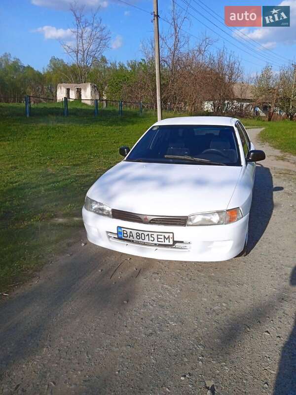 Седан Mitsubishi Lancer 1996 в Бершади фото 5 Седан Mitsubishi Lancer 1996 в Бершади