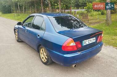 Седан Mitsubishi Lancer 1996 в 