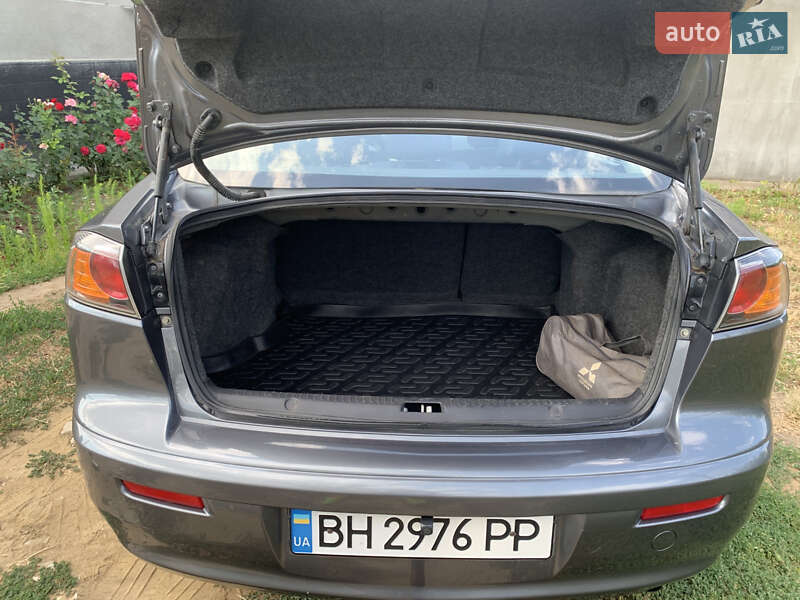 Седан Mitsubishi Lancer 2011 в Балте