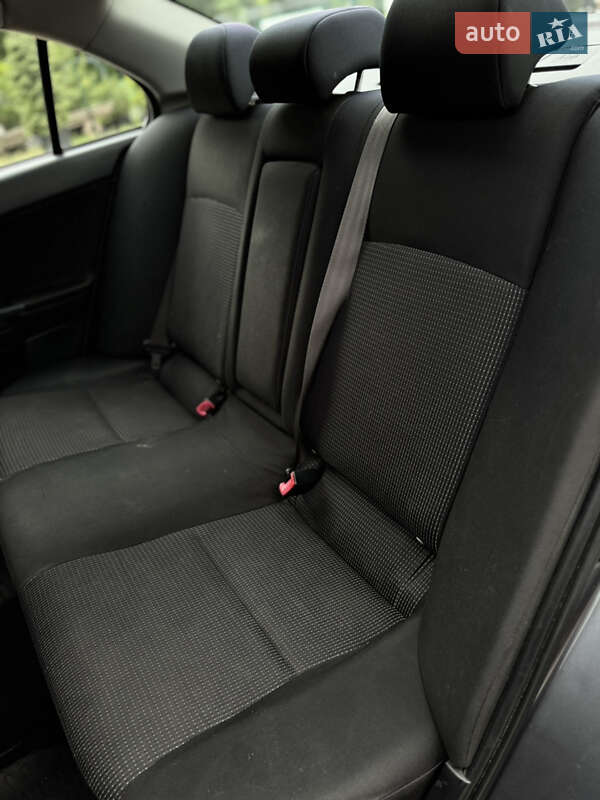 Седан Mitsubishi Lancer 2008 в Чернигове