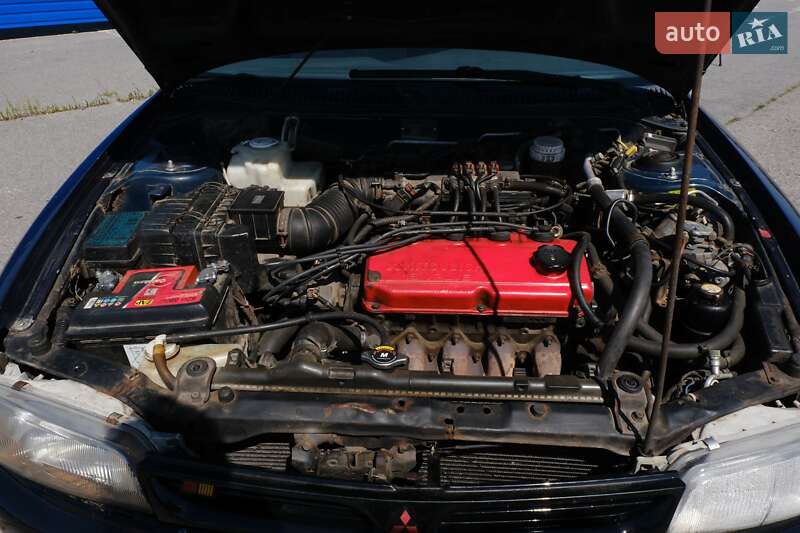 Седан Mitsubishi Lancer 1995 в Харькове
