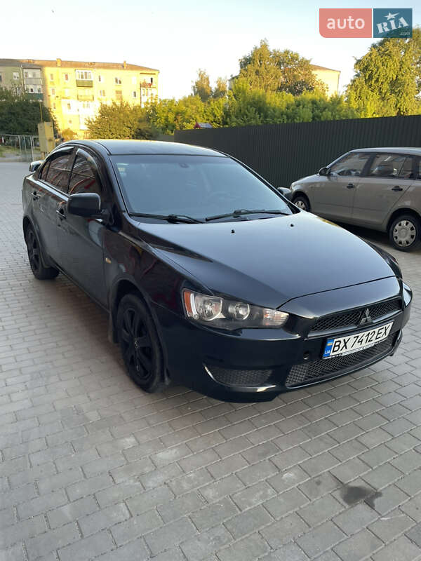 Седан Mitsubishi Lancer 2010 в Полонном