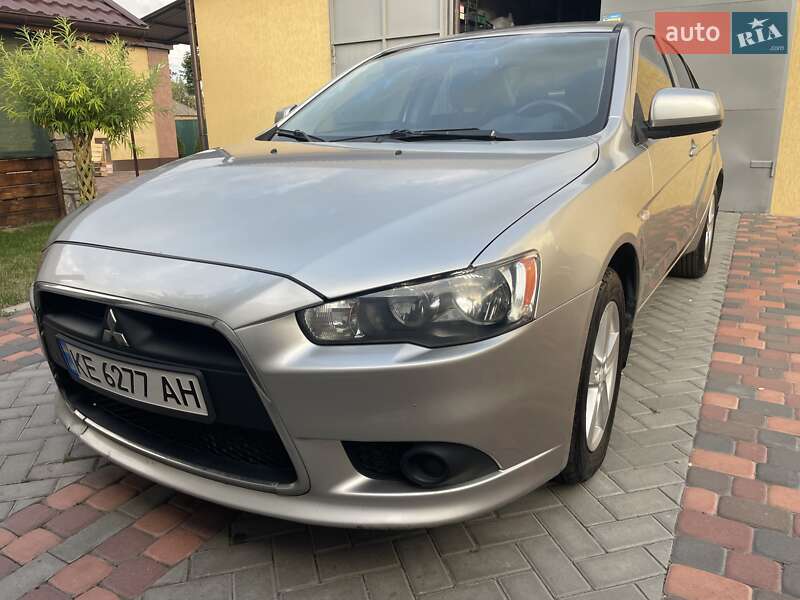 Седан Mitsubishi Lancer 2012 в Кобеляках