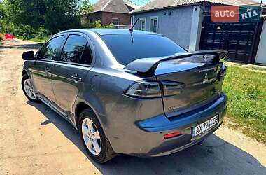 Седан Mitsubishi Lancer 2009 в Харькове