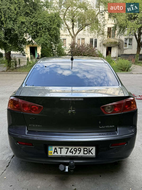 Седан Mitsubishi Lancer 2008 в Бурштині