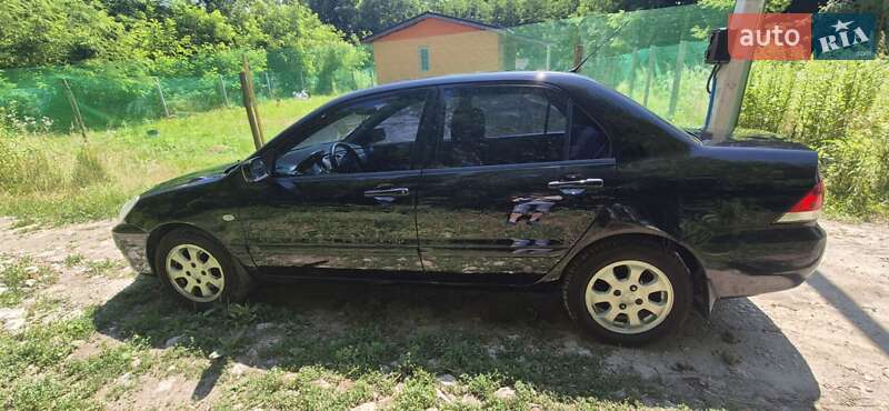Седан Mitsubishi Lancer 2009 в Львове