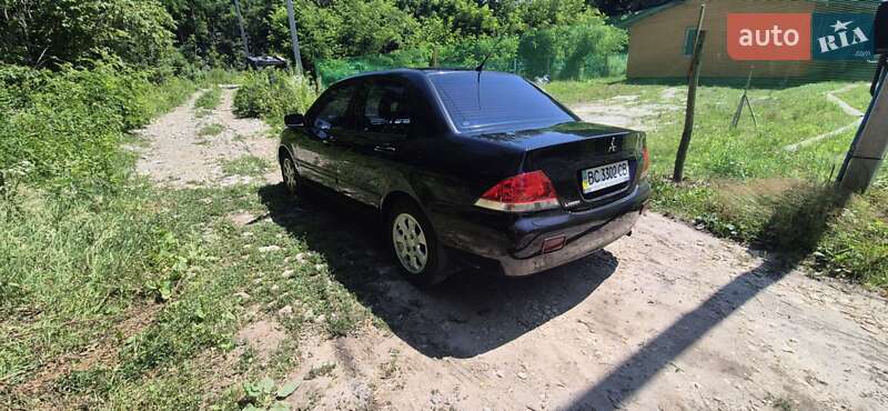 Седан Mitsubishi Lancer 2009 в Львове