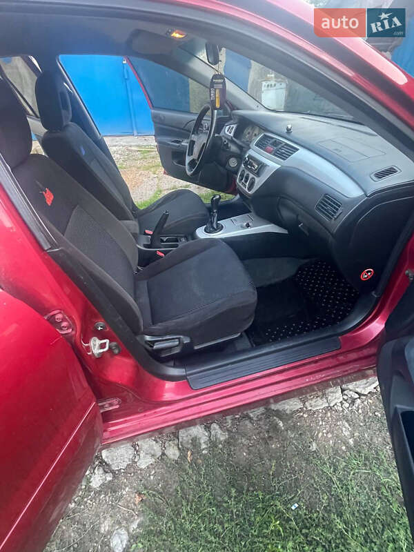 Седан Mitsubishi Lancer 2005 в Драчинцах