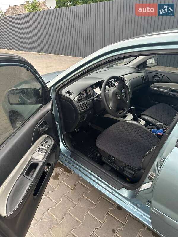 Седан Mitsubishi Lancer 2007 в Доманевке