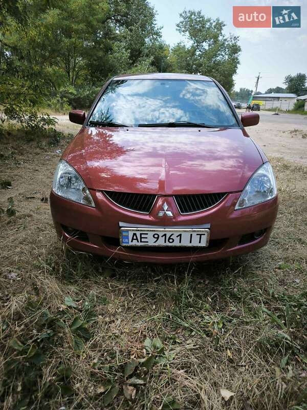 Седан Mitsubishi Lancer 2004 в Днепре