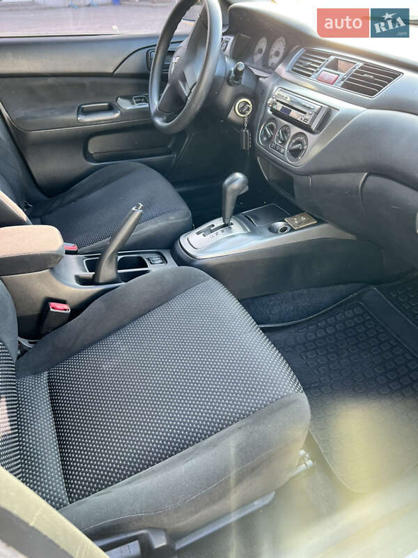 Седан Mitsubishi Lancer 2008 в Кривому Розі