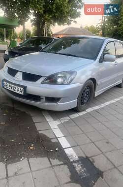 Универсал Mitsubishi Lancer 2005 в Синельниково