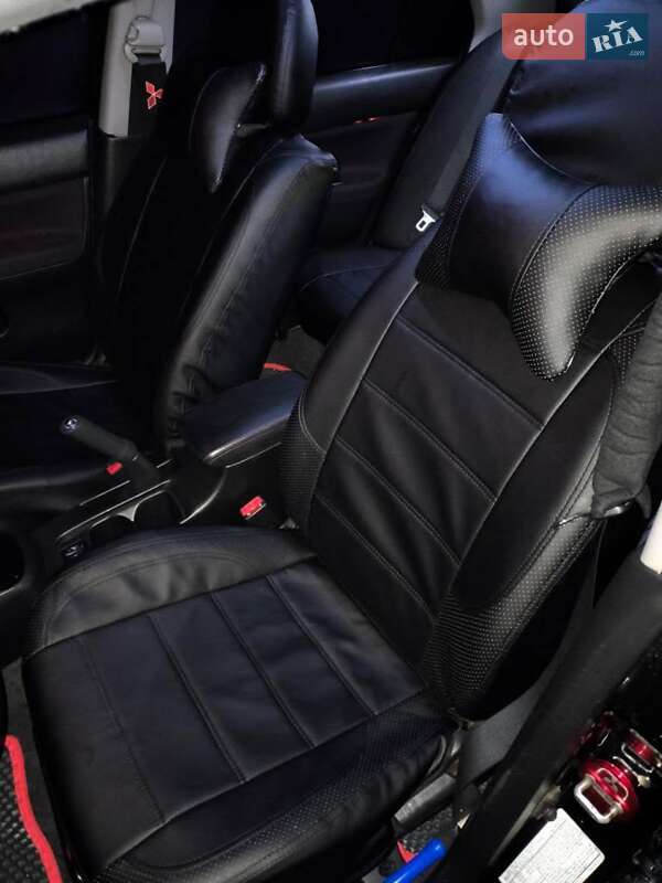Седан Mitsubishi Lancer 2007 в Южноукраинске