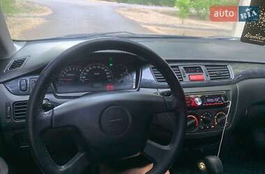 Седан Mitsubishi Lancer 2004 в 