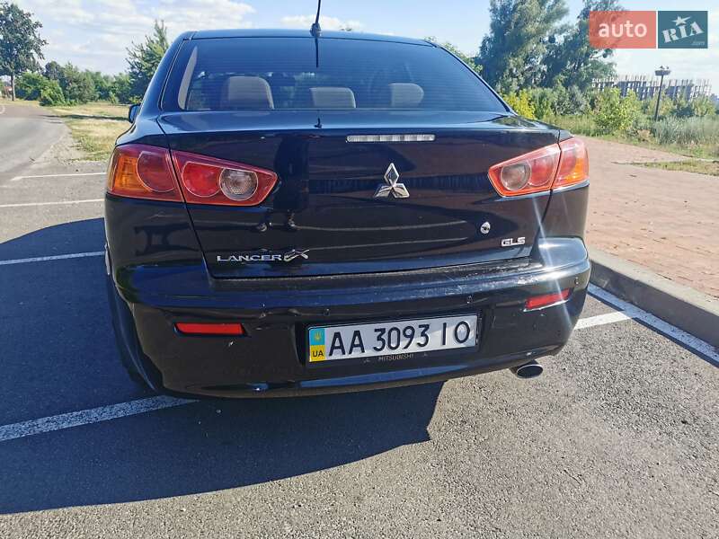Седан Mitsubishi Lancer 2008 в Киеве
