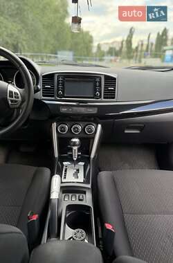 Седан Mitsubishi Lancer 2016 в 