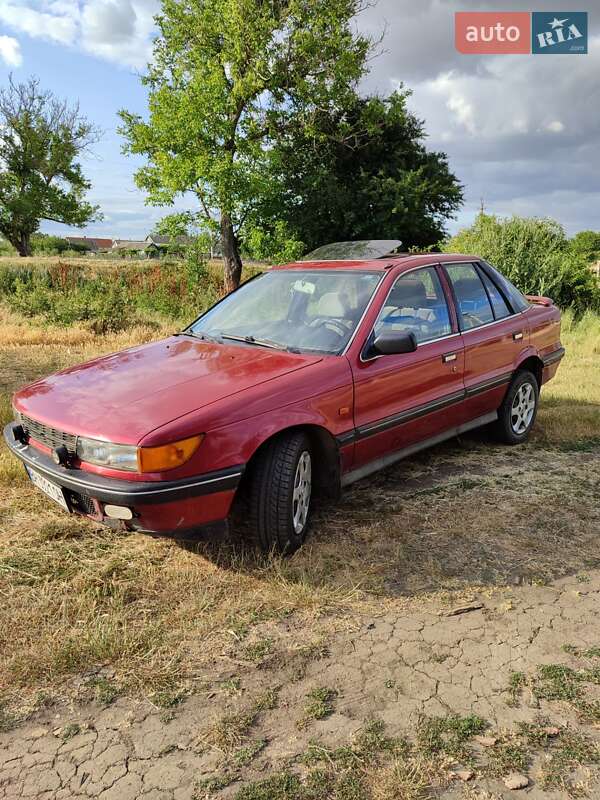 Лифтбек Mitsubishi Lancer 1989 в Великой Михайловке