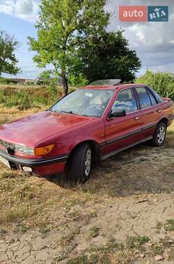 Лифтбек Mitsubishi Lancer 1989 в 